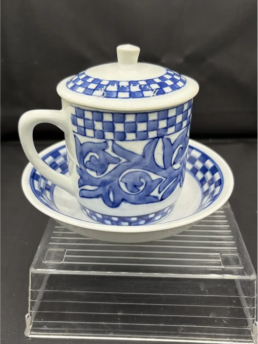 Set of 2 VTG Williams Sonoma IDG Checkered Lidded Coffee Tea Cup Saucer